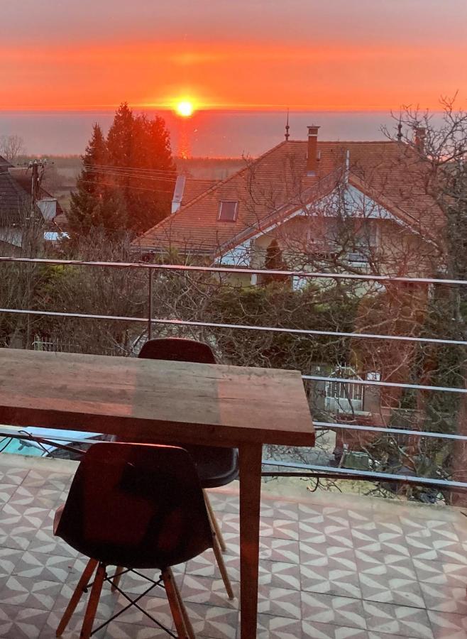 Hello Balaton Lägenhet Alsóörs Exteriör bild