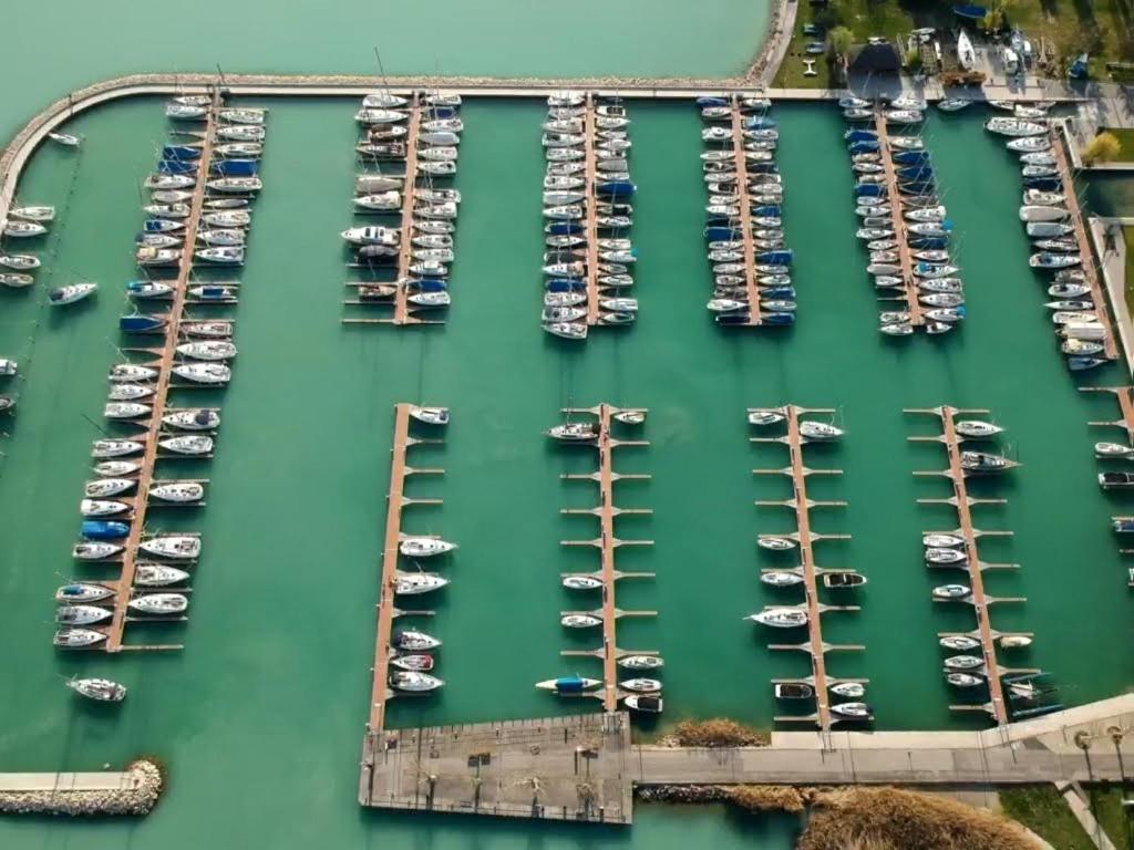 Hello Balaton Lägenhet Alsóörs Exteriör bild